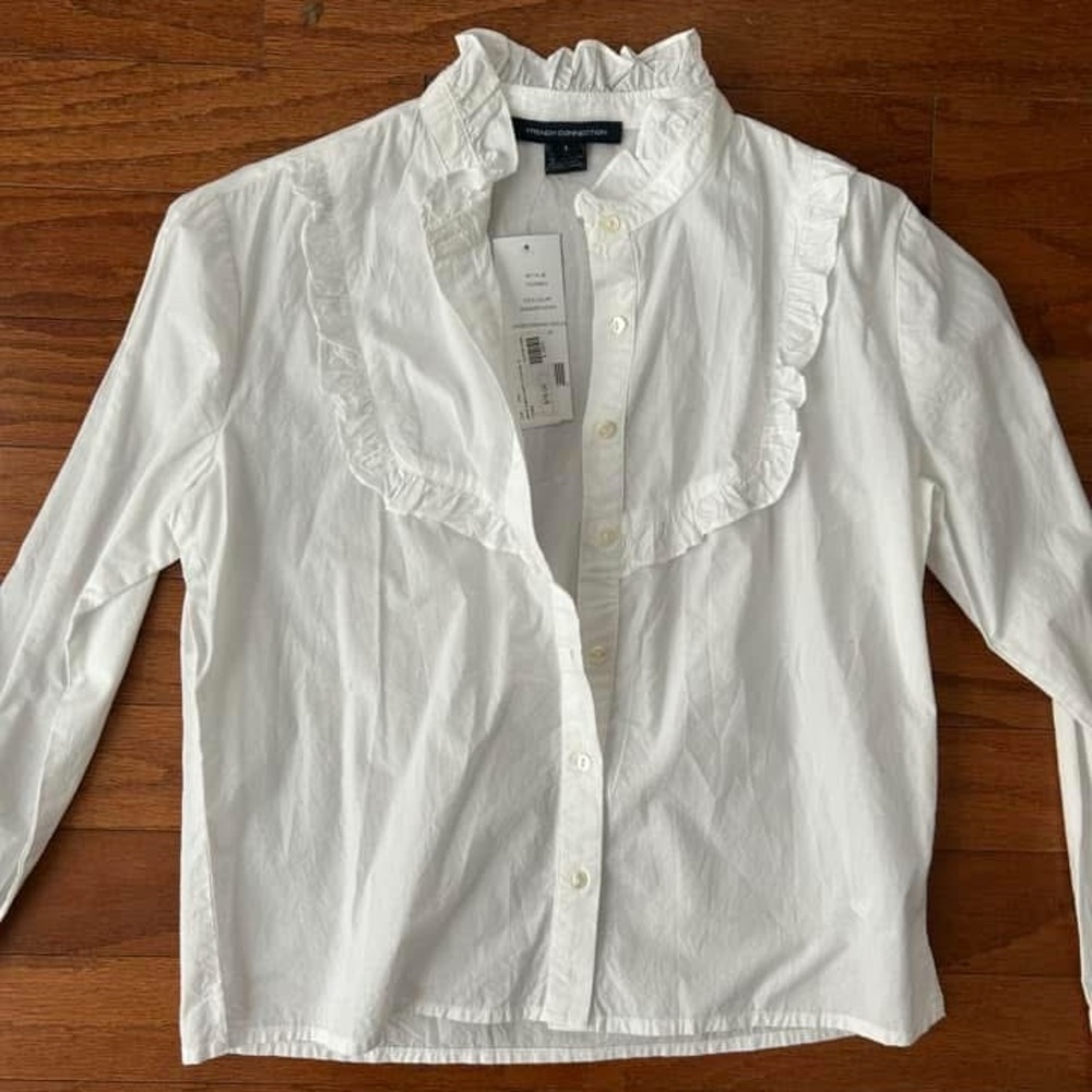 New with tags French Connection Blouse